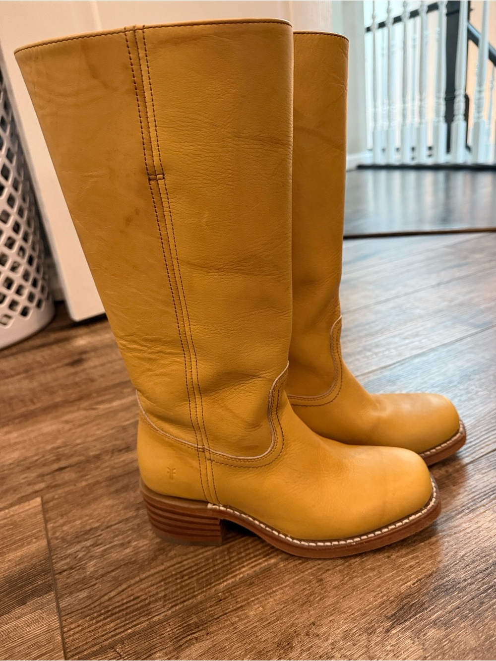Frye campus 14L banana boots wide calf size 6.5